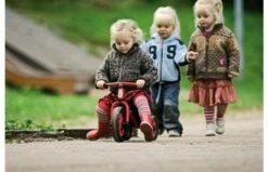 Winther Racing Scooter KDV 522556 9 Winther Racing Scooter KDV 522556 -OUTDOOR SPEELGOED Winkel 02ca979f1bd7d168f7b7c05cef3b57a24a82efbee42c27a196d2a01a1d3f7962