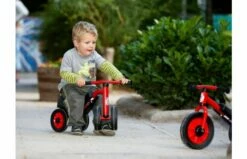 Winther Racing Scooter KDV 522556 7 Winther Racing Scooter KDV 522556 -OUTDOOR SPEELGOED Winkel a936321b22c2cb98bba1dd32d38efde5f1b745da6972d36eb43571a8f5f9880e