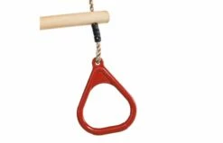 KBT Houten Ringtrapeze Met Kunststof Ringen - Rood -OUTDOOR SPEELGOED Winkel b224338cd5d54a068f2a25f199d960f4998752fb75f07c4700601f0a7b11e093