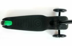 Volare Q-Play Future Step Met Led Vering Zwart Groen -OUTDOOR SPEELGOED Winkel b6adff1567183d4a8c8f45a684e63fc3838b867edaf4a4e5a2fdeae60f64cc29