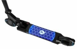 QPlay Honeycomb Step Met Led Verlichting -OUTDOOR SPEELGOED Winkel honeycomb blauw 1