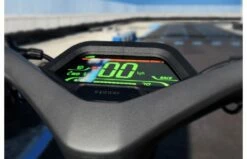 Segway Ninebot Kickscooter GT2P -OUTDOOR SPEELGOED Winkel segway ninebot kickscooter gt2 display2 1