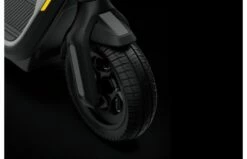 Segway-Ninebot Kickscooter P100SE 27 Segway-Ninebot Kickscooter P100SE -OUTDOOR SPEELGOED Winkel segway ninebot kickscooter p100se 03