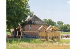 HY-LAND Speeltoestel P8-S 16 HY-LAND Speeltoestel P8-S -OUTDOOR SPEELGOED Winkel wooden professional jungle gym with swing p8s hy land 1 2